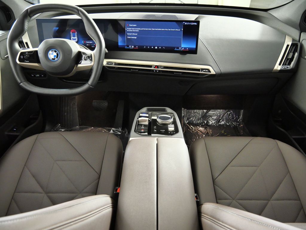 Thumbnail: 2025 BMW iX - 6