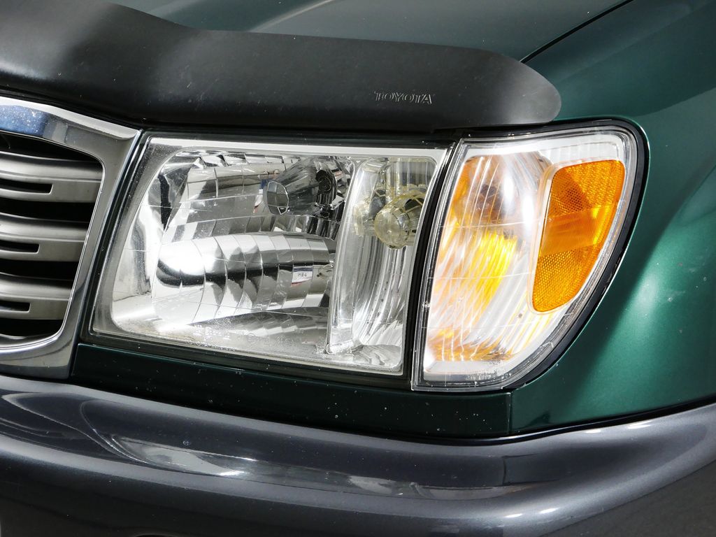 Thumbnail: 2004 Toyota Land Cruiser - 16
