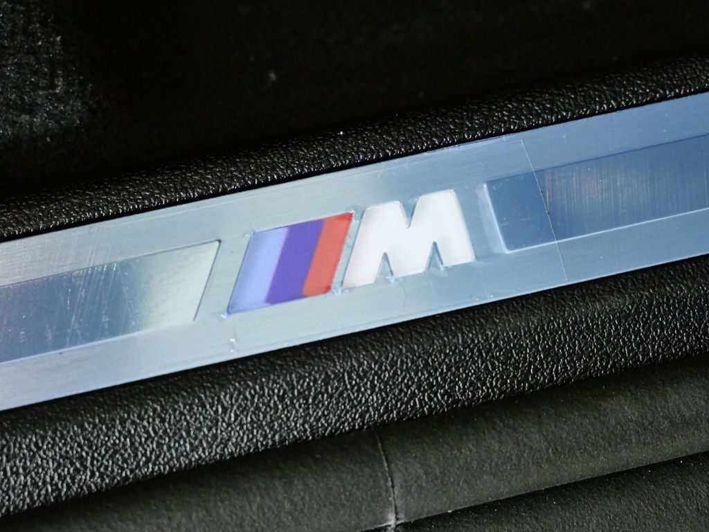 Thumbnail: 2026 BMW X7 - 23