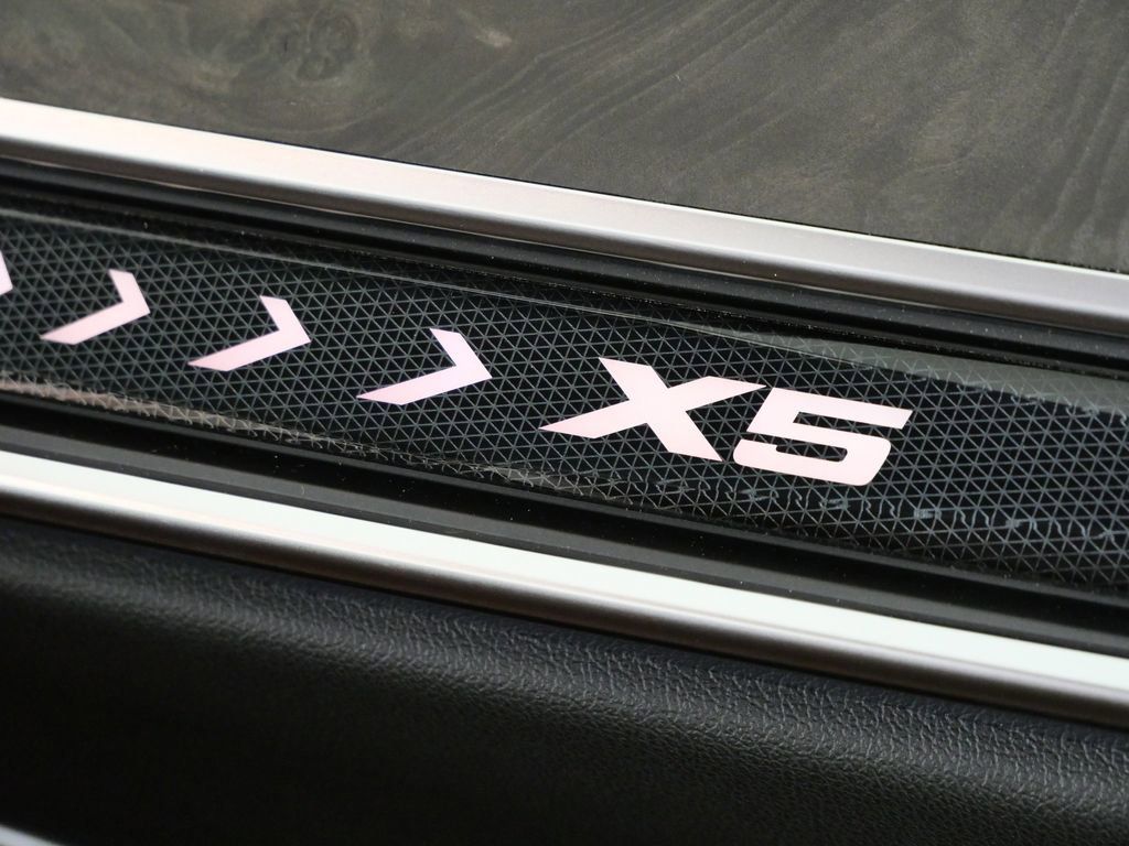 Thumbnail: 2026 BMW X5 - 26