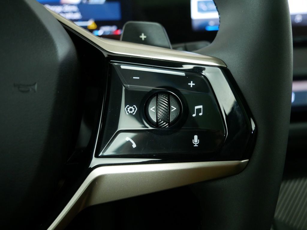 Thumbnail: 2025 BMW X3 - 38