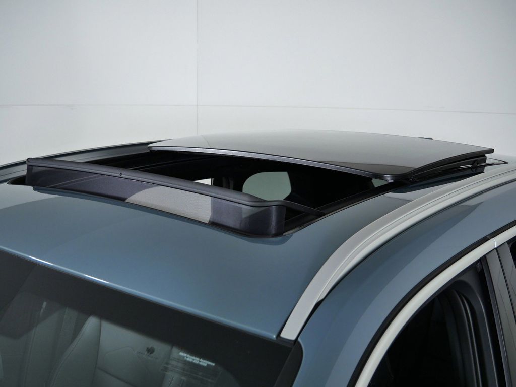 Thumbnail: 2026 BMW X1 - 18