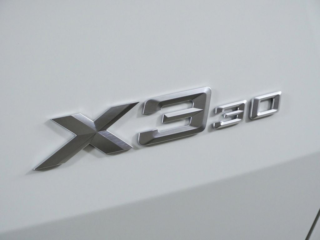 Thumbnail: 2026 BMW X3 - 12