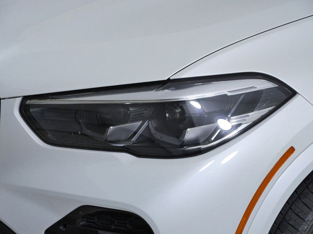 Thumbnail: 2023 BMW X5 - 4