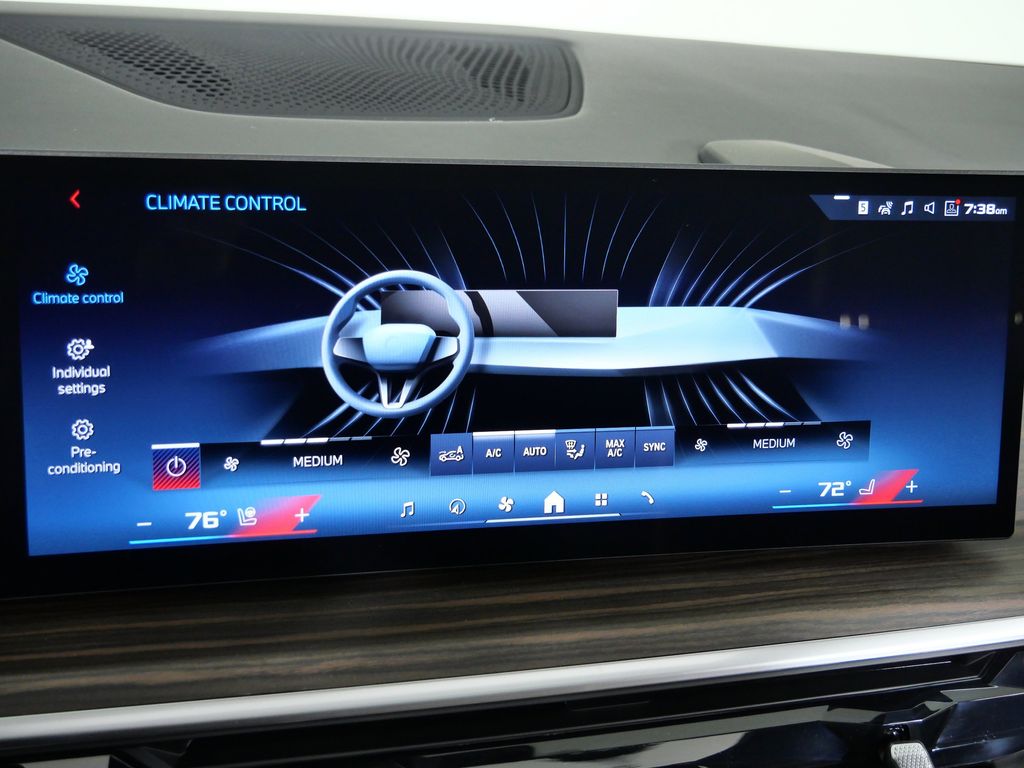 Thumbnail: 2026 BMW X7 - 46