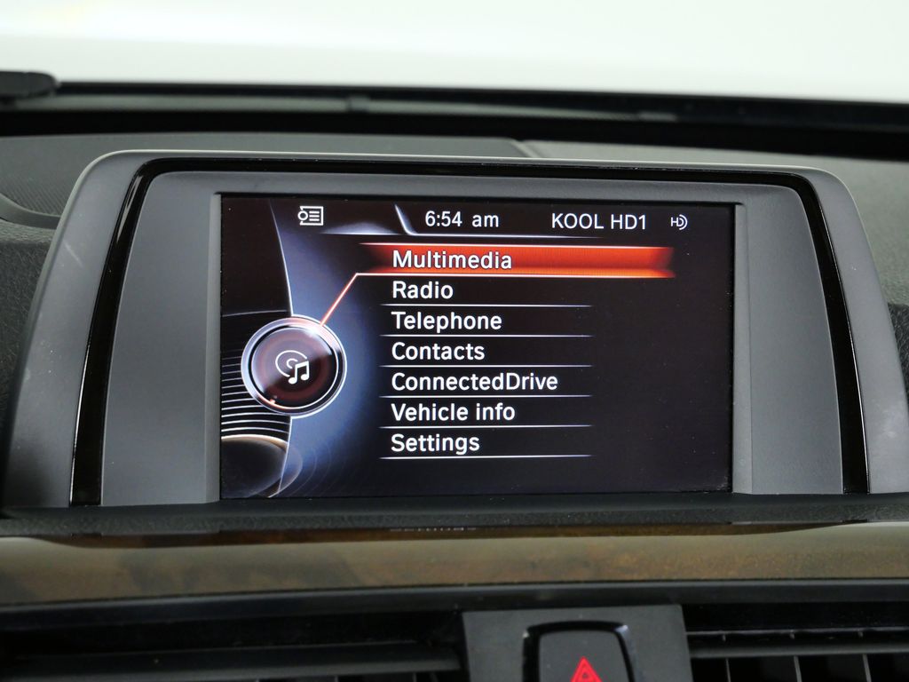 Thumbnail: 2015 BMW 3 Series - 40