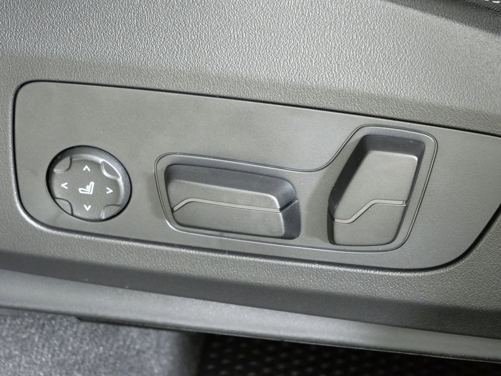 Thumbnail: 2026 BMW X1 - 40