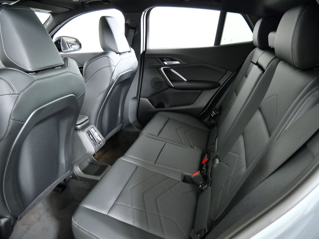 Thumbnail: 2026 BMW X2 - 30