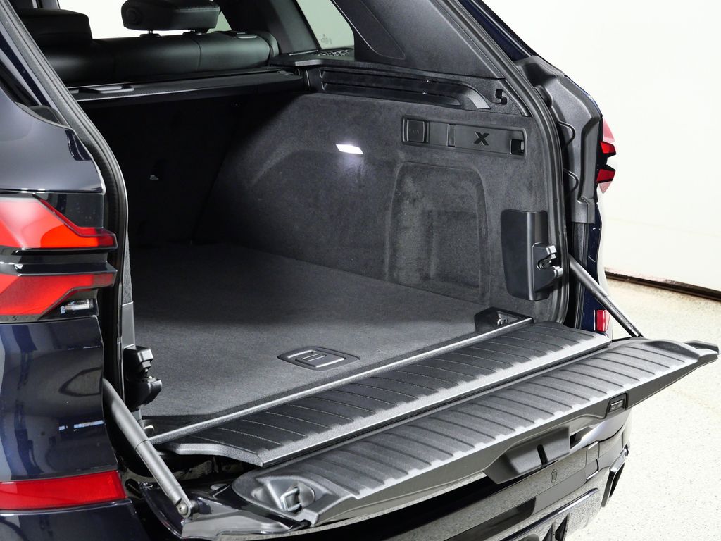 Thumbnail: 2026 BMW X5 - 29