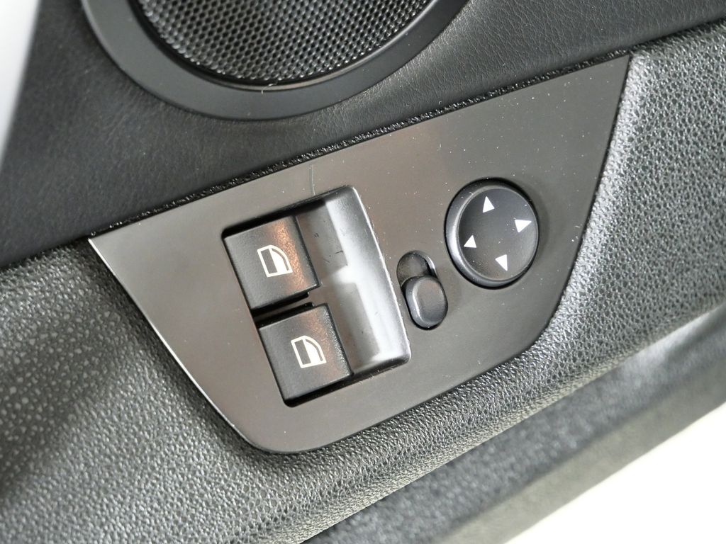 Thumbnail: 2007 BMW Z4 - 28