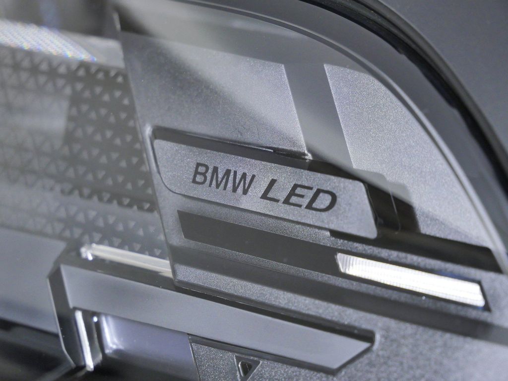 Thumbnail: 2026 BMW X5 - 4