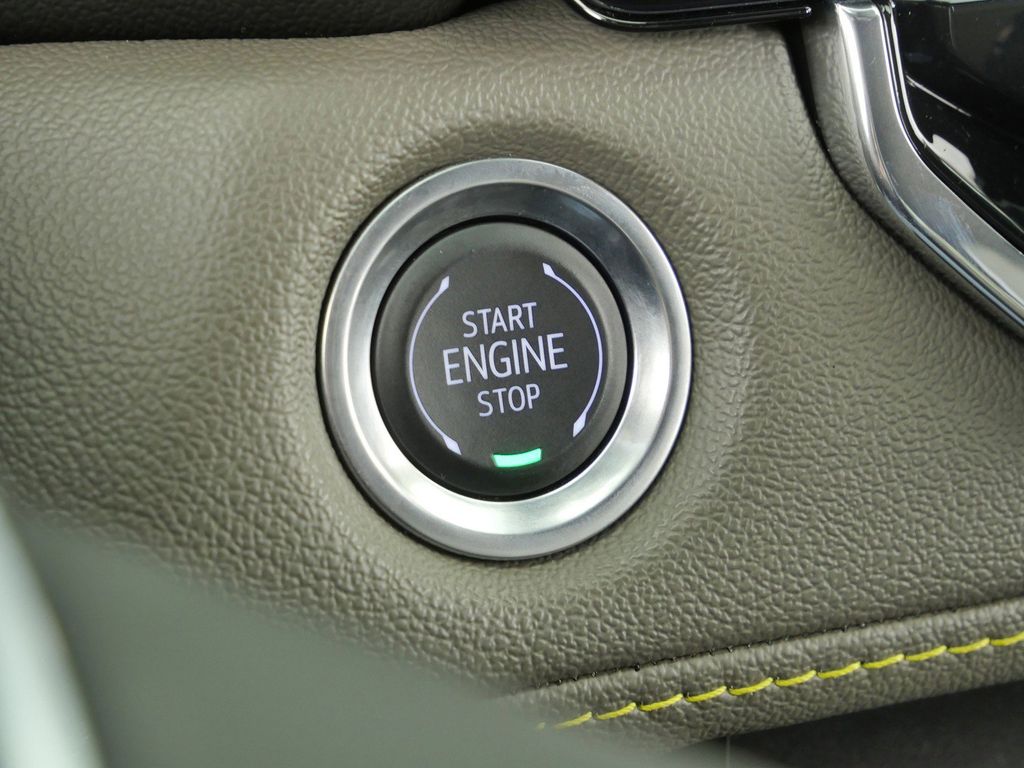 Thumbnail: 2025 Chevrolet Colorado - 40