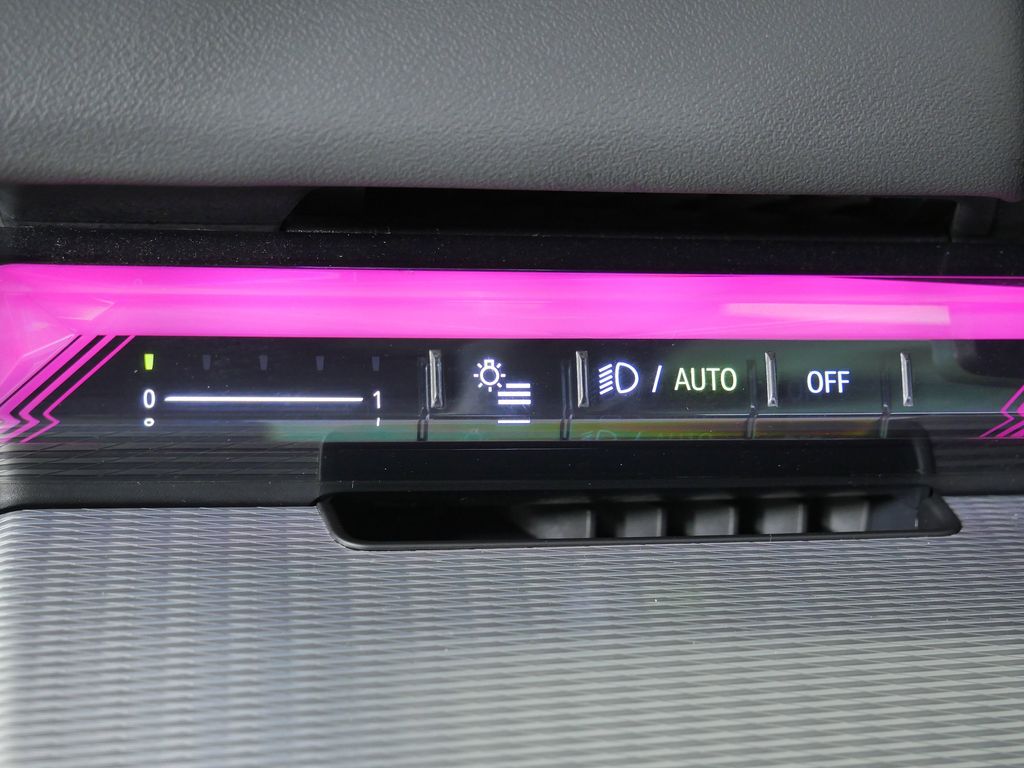 Thumbnail: 2026 BMW i5 - 42