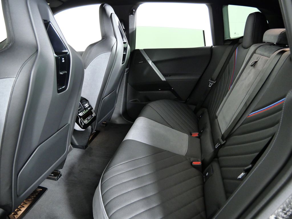 Thumbnail: 2026 BMW iX - 30