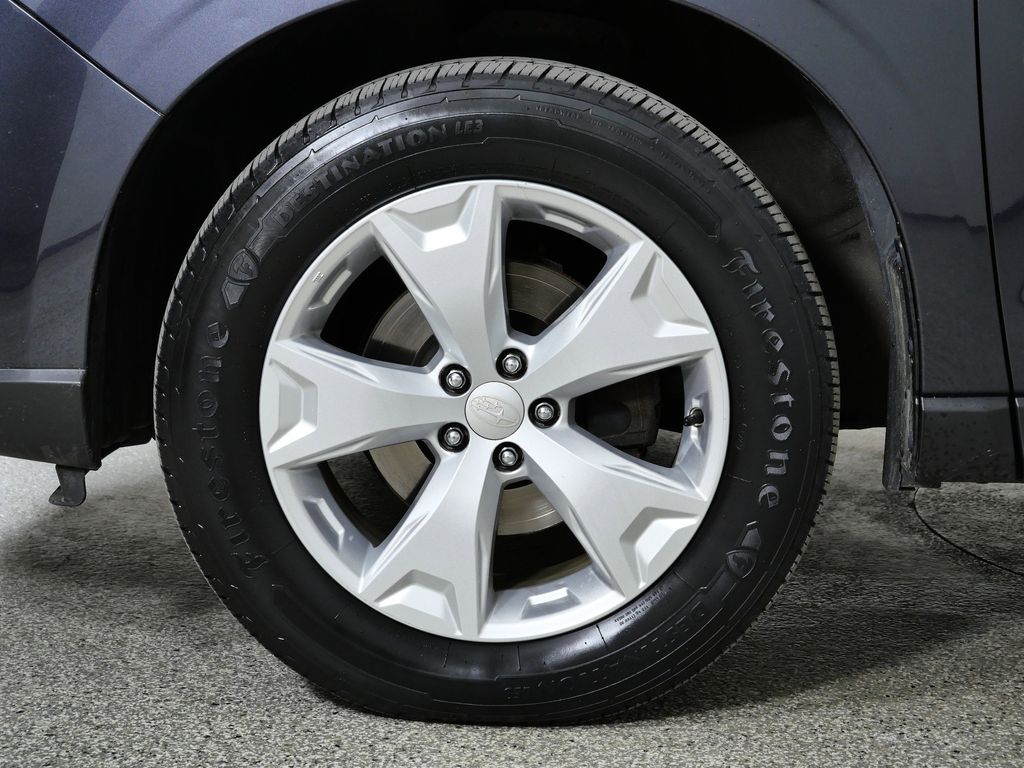 Thumbnail: 2015 Subaru Forester - 18