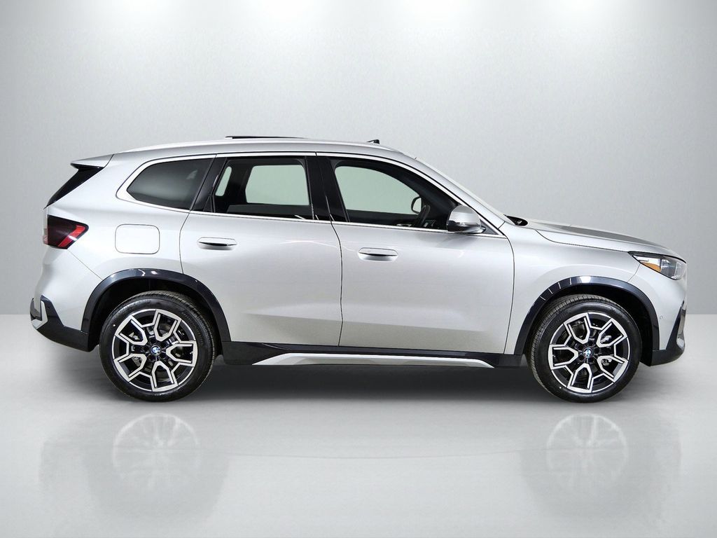 Thumbnail: 2026 BMW X1 - 8