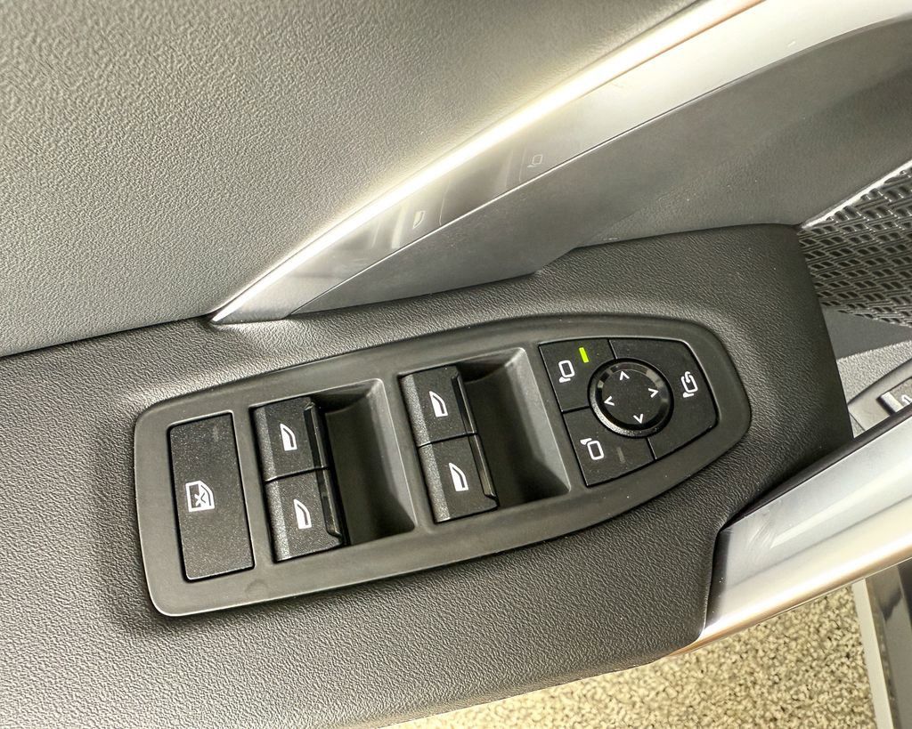 Thumbnail: 2025 BMW X1 - 36