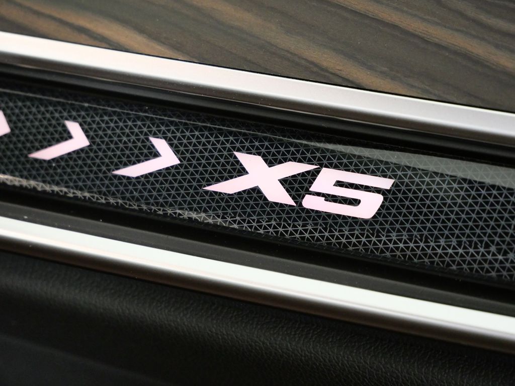 Thumbnail: 2026 BMW X5 - 24