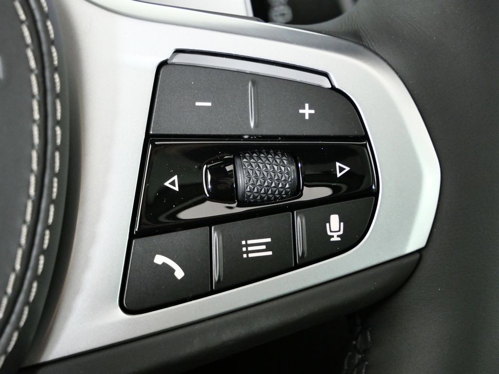 Thumbnail: 2026 BMW X5 - 42