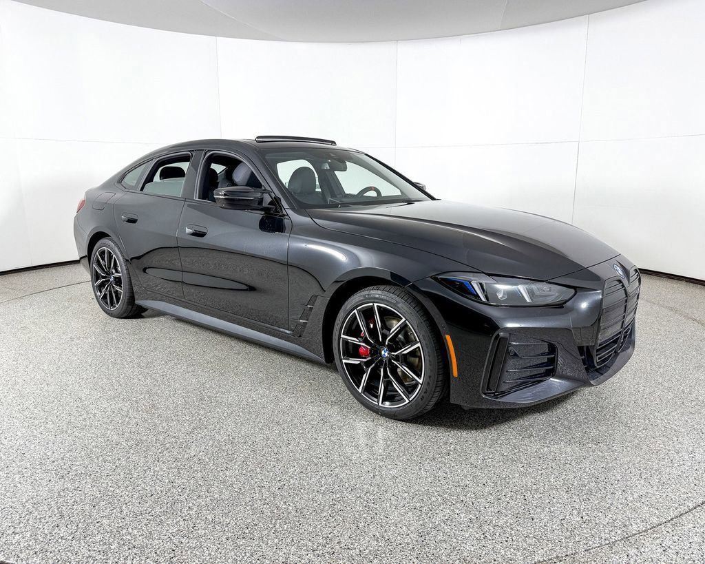 Thumbnail: 2025 BMW i4 - 6