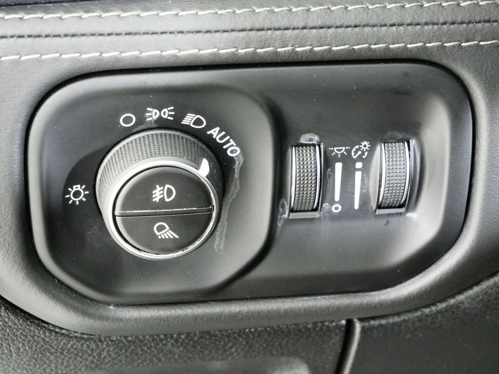 Thumbnail: 2020 RAM 1500 - 39