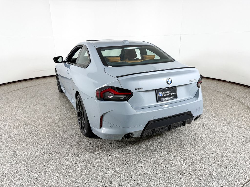 Thumbnail: 2025 BMW 2 Series - 11