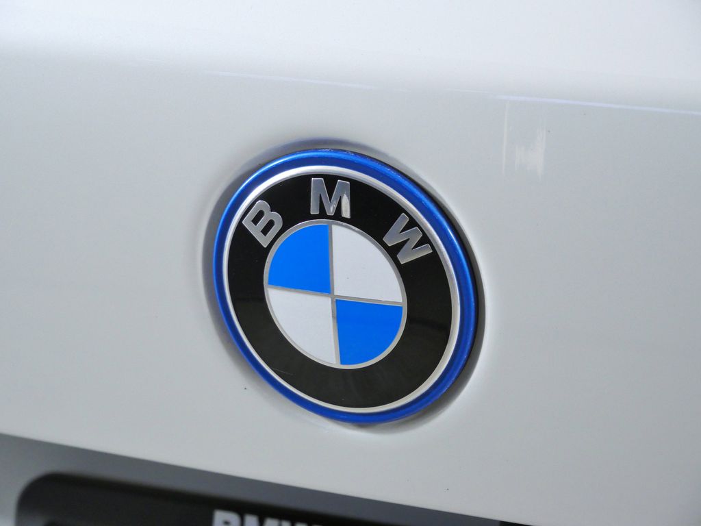 Thumbnail: 2025 BMW X5 - 14