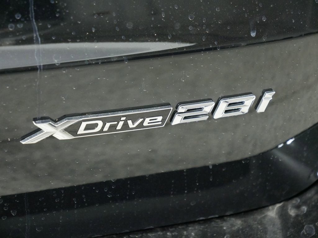 Thumbnail: 2025 BMW X1 - 13