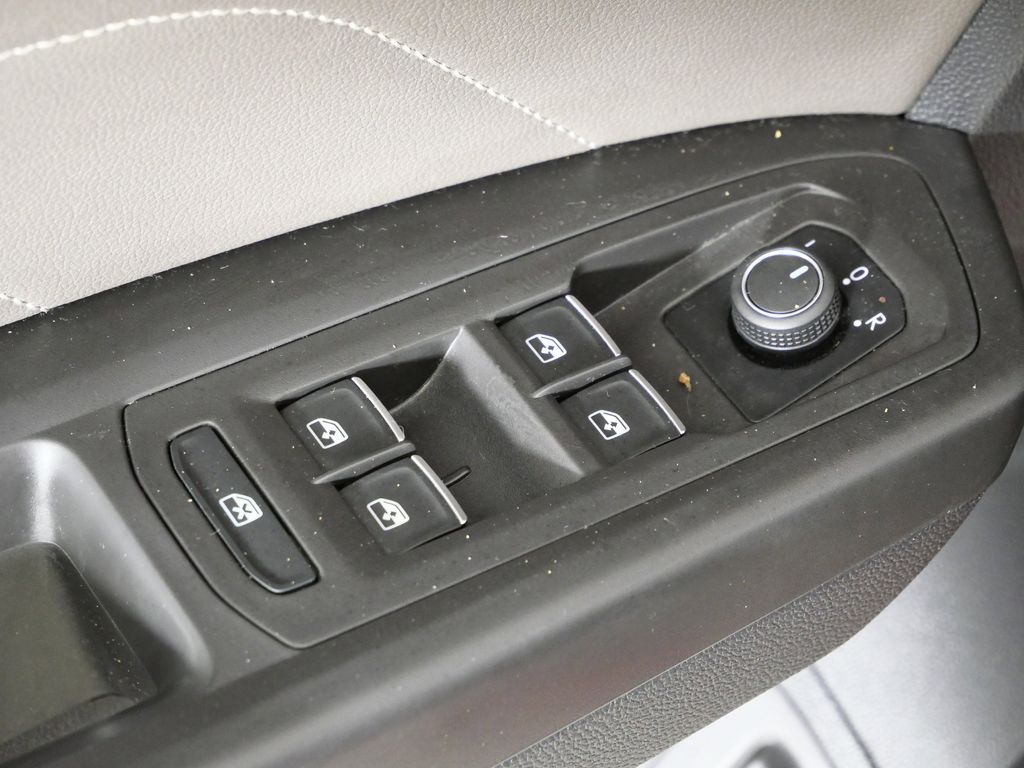 Thumbnail: 2023 Volkswagen Atlas - 35