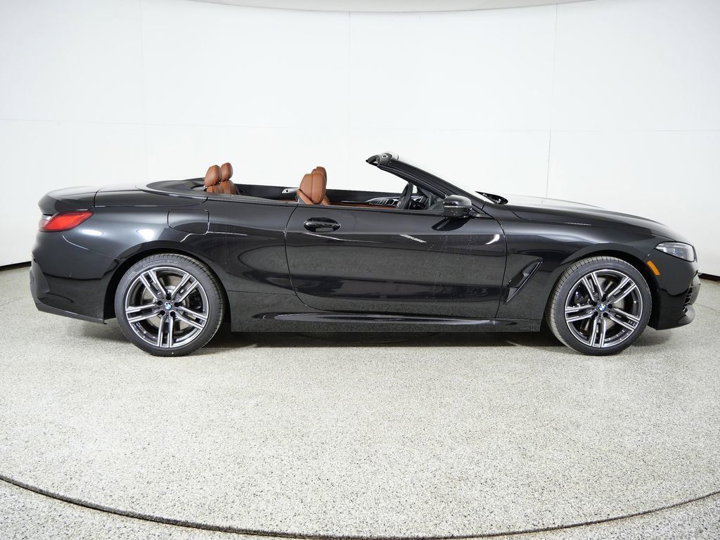 Thumbnail: 2026 BMW 8 Series - 10