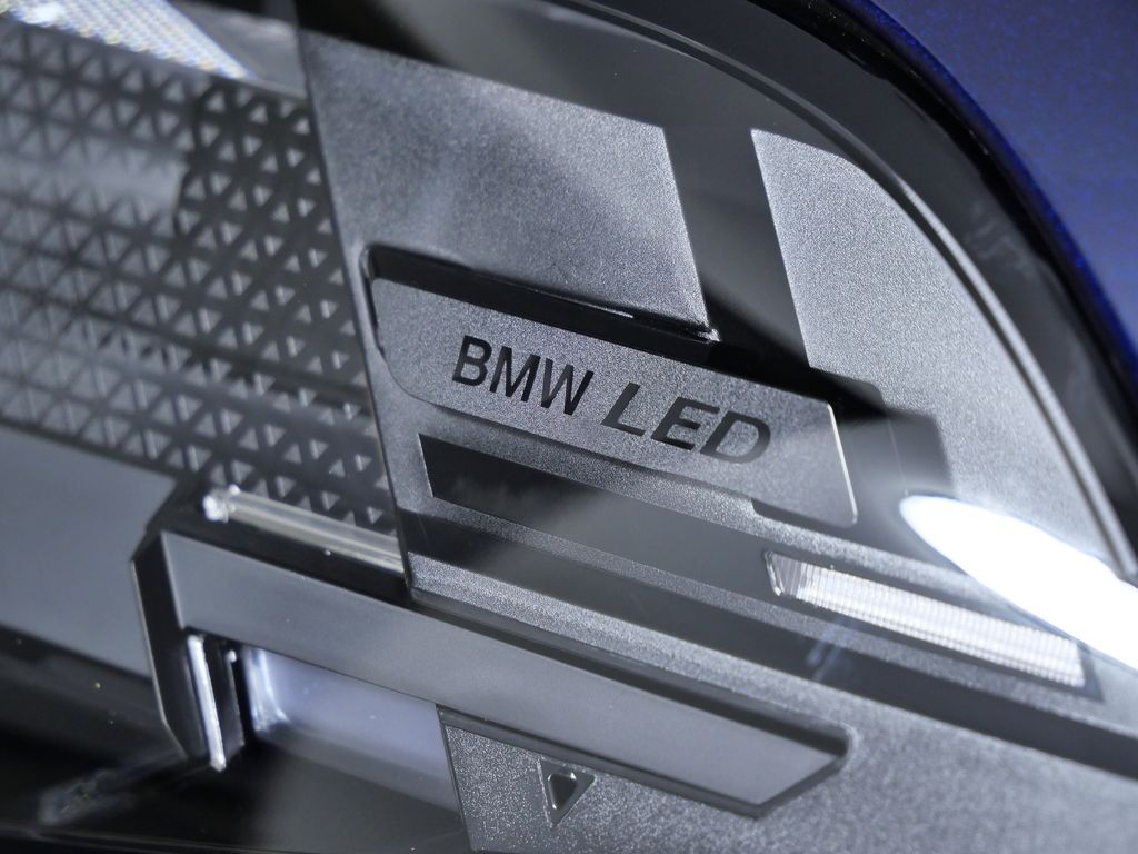 Thumbnail: 2026 BMW X6 - 4