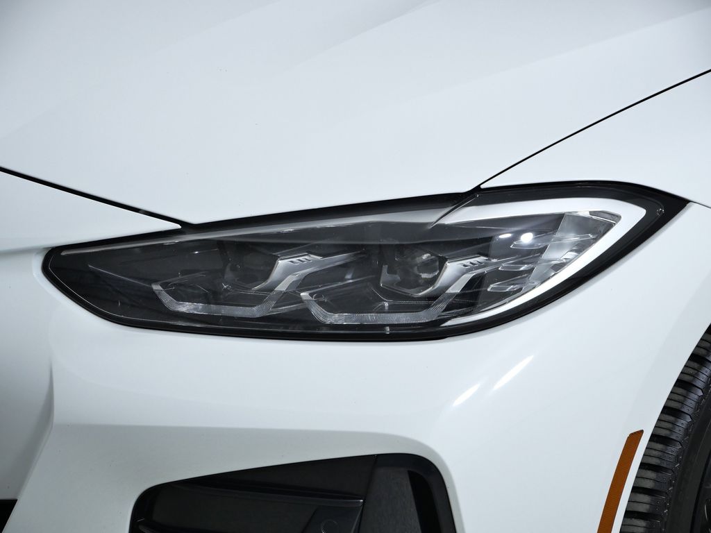 Thumbnail: 2021 BMW 4 Series - 4