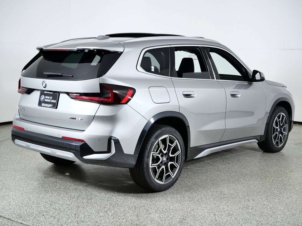 Thumbnail: 2026 BMW X1 - 9