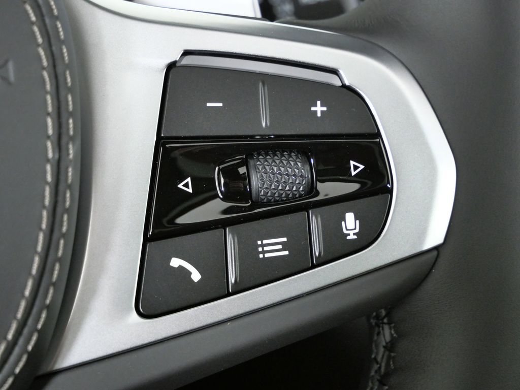 Thumbnail: 2026 BMW X5 - 42