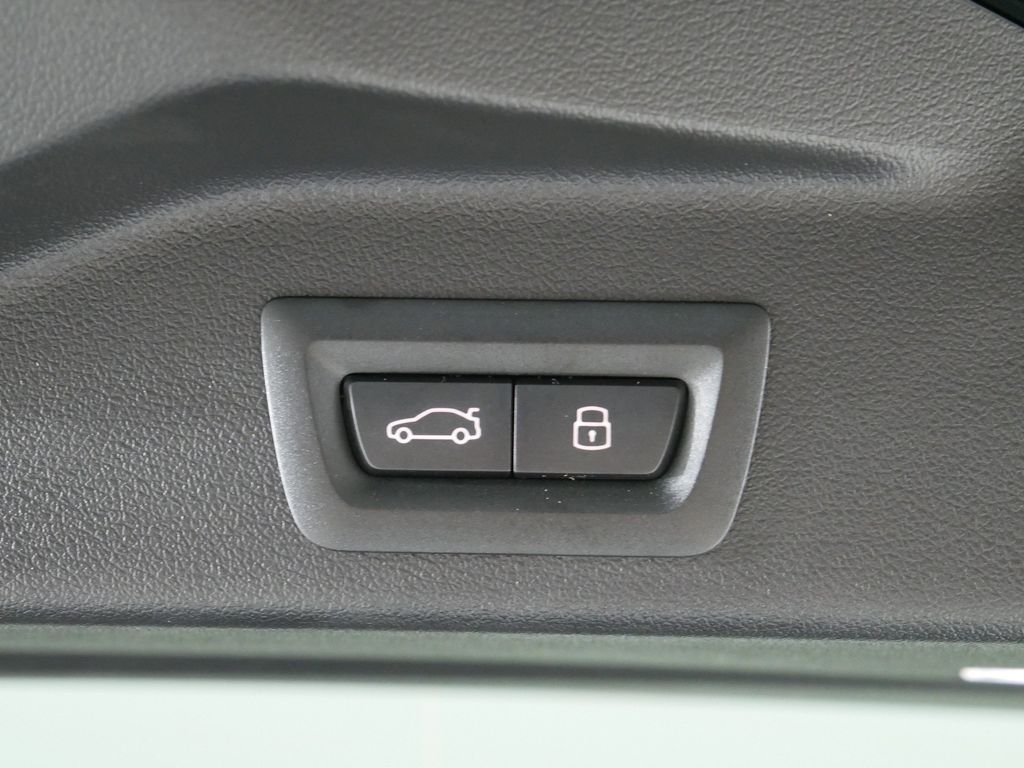 Thumbnail: 2026 BMW X5 - 27