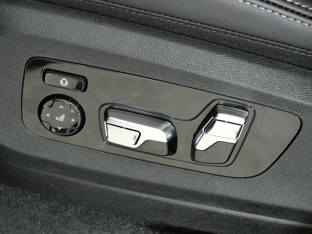 Thumbnail: 2026 BMW X5 - 39