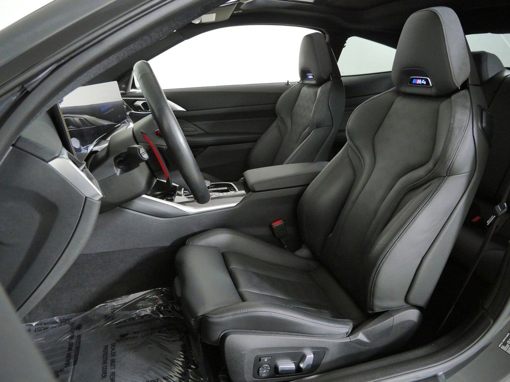 Thumbnail: 2024 BMW M4 - 31
