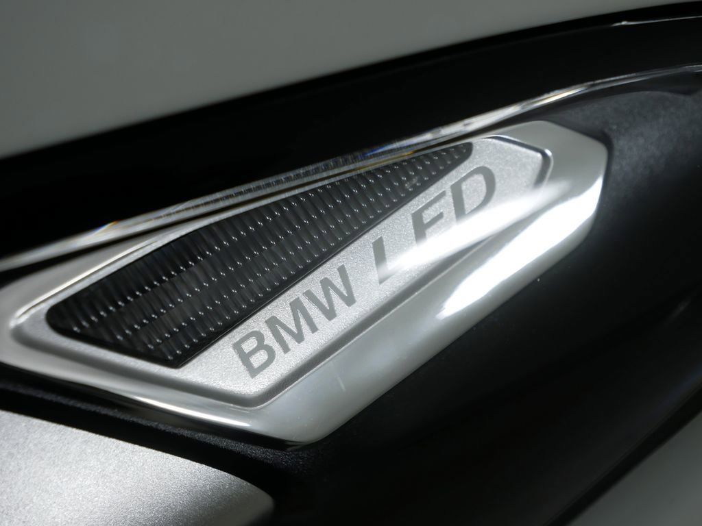 Thumbnail: 2025 BMW 3 Series - 19