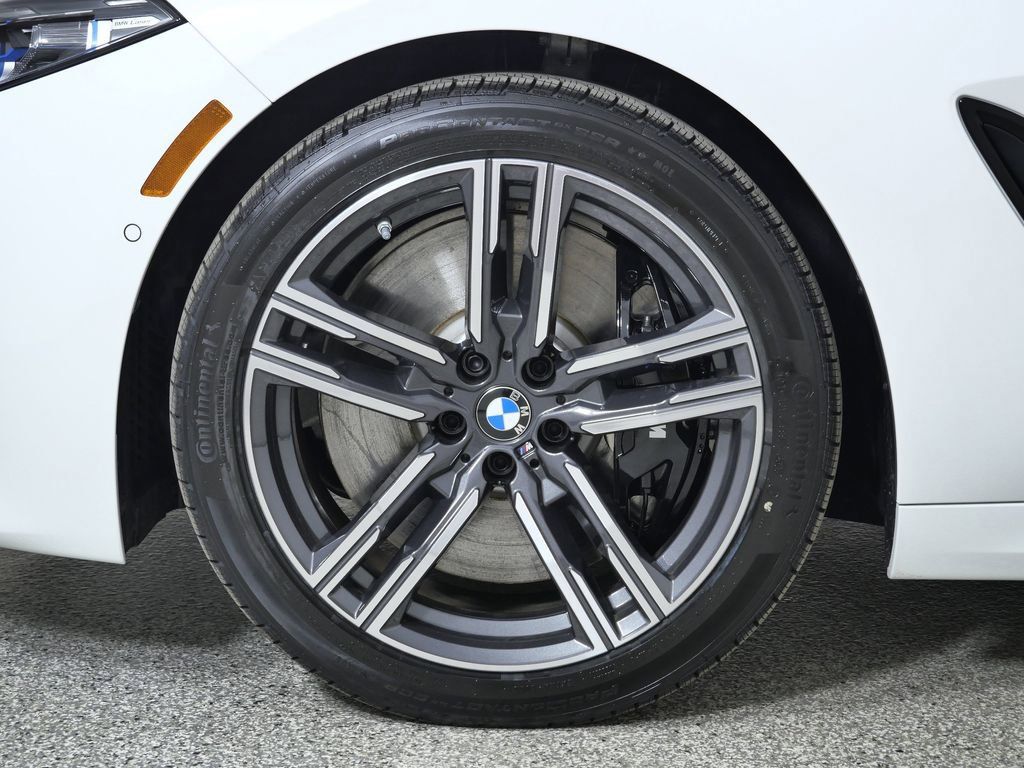 Thumbnail: 2026 BMW 8 Series - 19