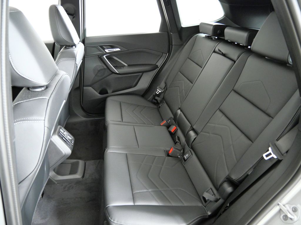 Thumbnail: 2026 BMW X1 - 30