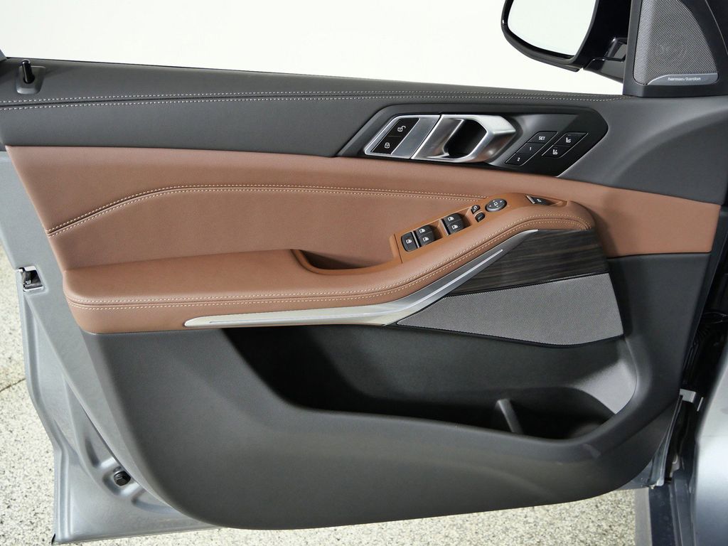 Thumbnail: 2026 BMW X5 - 34