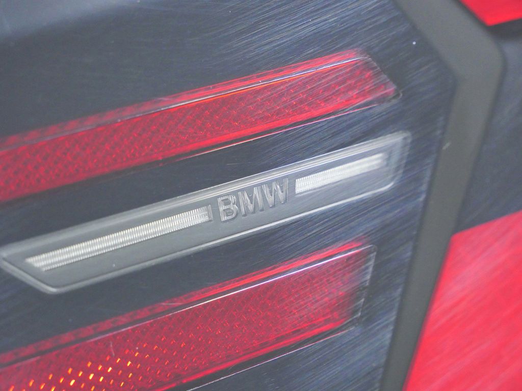 Thumbnail: 2025 BMW X5 - 21