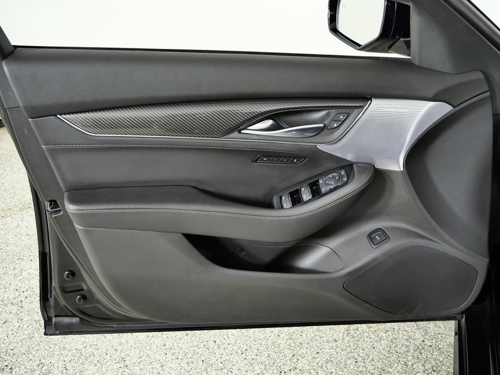 Thumbnail: 2022 Cadillac CT5 - 32