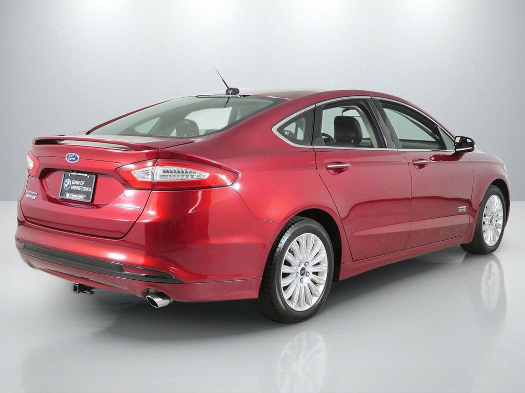Thumbnail: 2013 Ford Fusion - 10