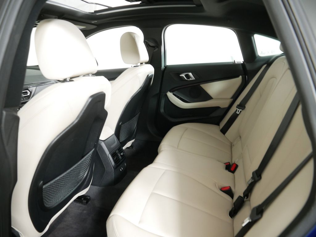 Thumbnail: 2022 BMW 2 Series - 27