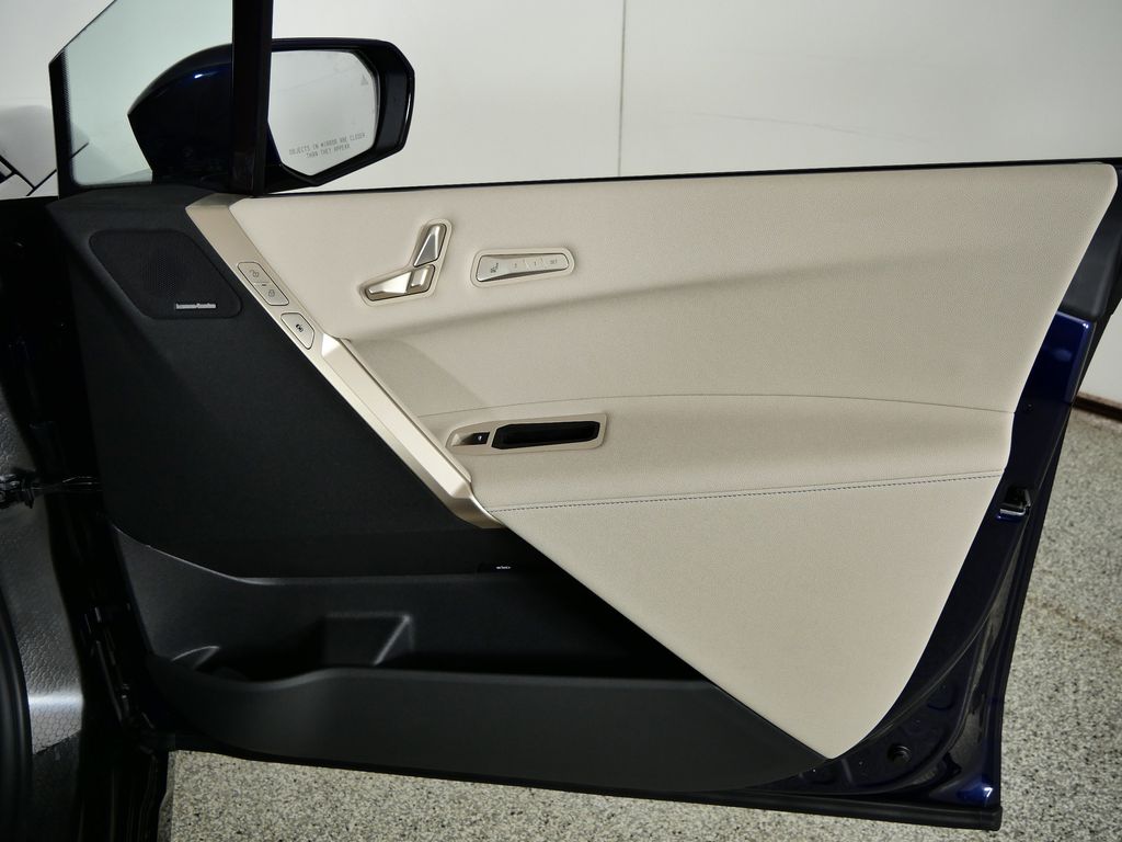 Thumbnail: 2026 BMW iX - 20