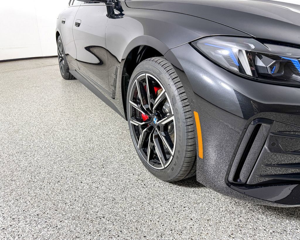 Thumbnail: 2025 BMW i4 - 12