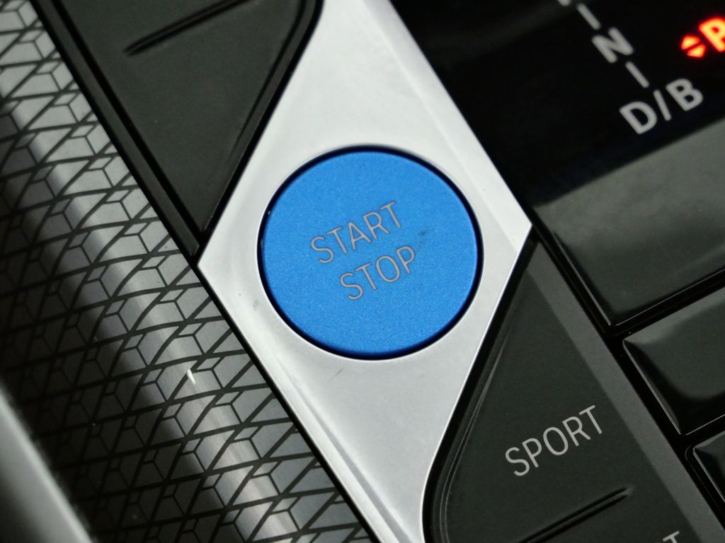 Thumbnail: 2025 BMW i4 - 51