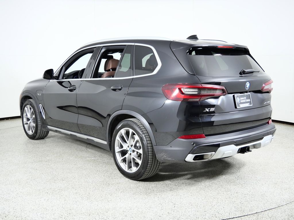 Thumbnail: 2022 BMW X5 - 15