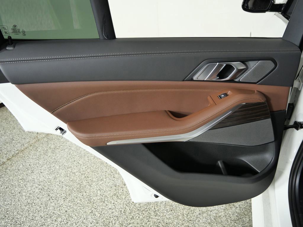 Thumbnail: 2026 BMW X5 - 32